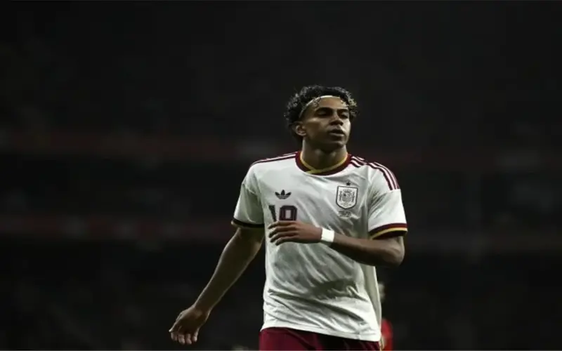 برشلونة والاتحاد الاسباني يحسمان موقف لامين يامال من المشاركة في كأس العالم